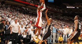 乔丹篮球生涯中的三大劲敌：湖人未上榜，揭秘西部豪强对决