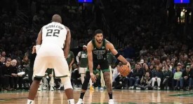 字母哥续约雄鹿，威少加盟助阵，新赛季雄鹿阵容升级展望辉煌